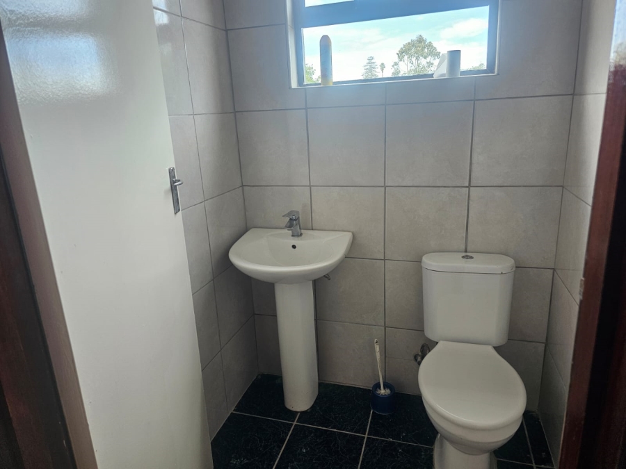 3 Bedroom Property for Sale in Lennox Estate Eastern Cape